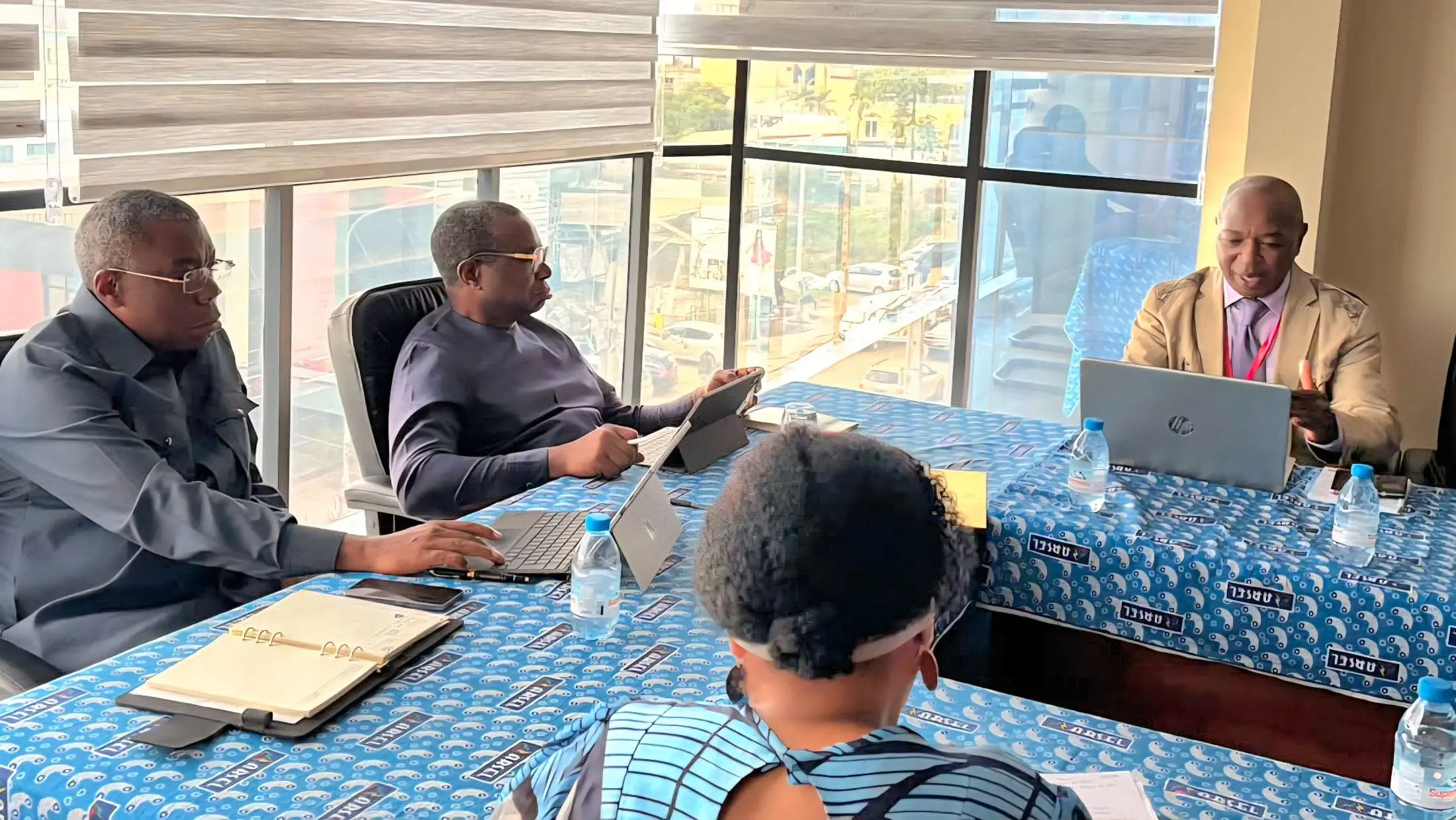 L'ARSEL soutient le développement d'un projet solaire photovoltaïque de 44 MW à Banyo, renforçant l'accès à l'énergie renouvelable au Cameroun.